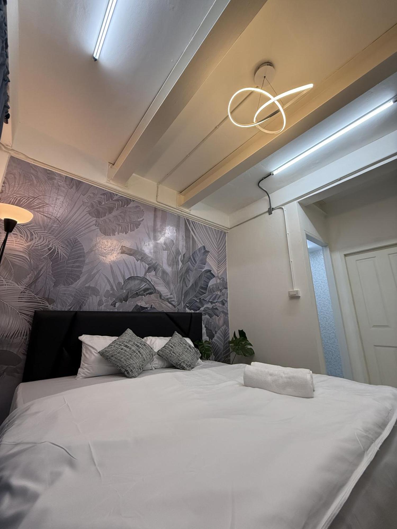 Twenty Two Place Sukhumvit 22 Banguecoque Exterior foto